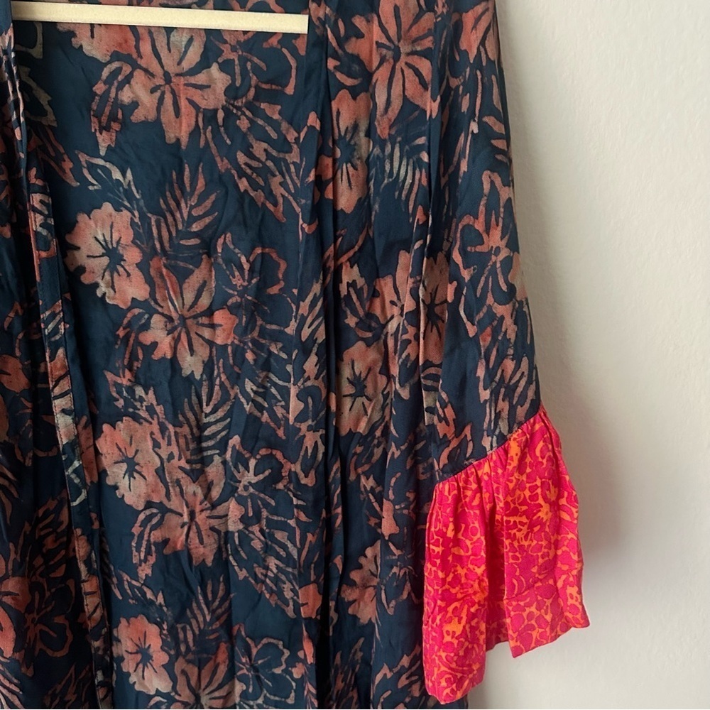 Soft Surroundings Floral Bell Sleeve Kimono Duster in Navy M - Picture 5 of 10